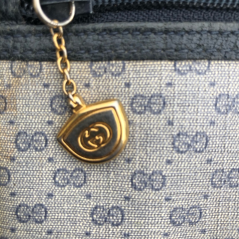 Gucci Black and Cream Shoulder Bag - Picture 6 of 11